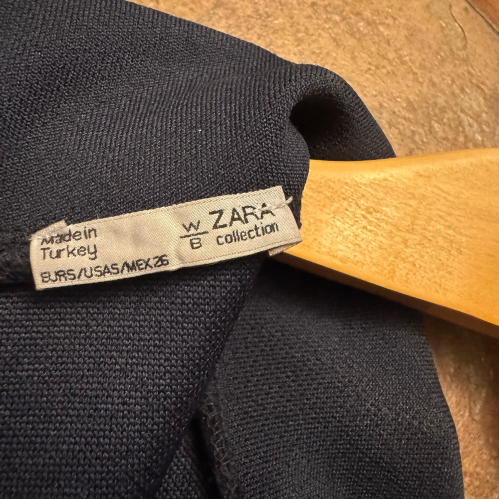 Zara Navy Knit Sweater